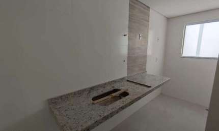 Imperdível casa à venda em Santos-SP, bairro Campo Grande! 2 quartos, 2 suítes, 1 sala, 2 banheiros, 3 vagas de garagem, 100m².