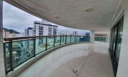 Imóvel de luxo na Ponta da Praia: Apartamento com 4 quartos, 4 suítes, 4 salas, 6 banheiros, 4 vagas e 488m² em Santos-SP