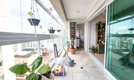 Apartamento à venda em Santos-SP no Gonzaga: 3 quartos, 3 suítes, 2 salas, 4 banheiros, 1 vaga de garagem, 127m² de área.