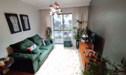 Imperdível! Apartamento à venda em São Vicente-SP, Itararé, com 2 quartos, 1 suíte, 1 sala, 2 banheiros, garagem e 138m².