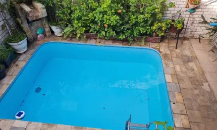 Imperdível oportunidade de adquirir casa com 3 quartos, 1 suíte e 182m² na Aparecida, Santos-SP!