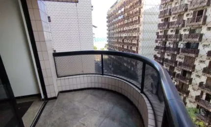 Apartamento 3 quartos, 1 suíte na Pompeia em Santos. Oportunidade única a poucos passos da praia!