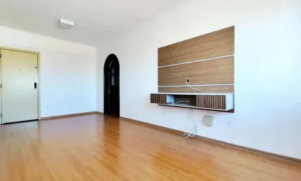 Apartamento à venda em Santos-SP, bairro Marapé: 2 quartos, 1 sala, 2 banheiros, 1 vaga, 115,00 m² de área. Venha conferir!