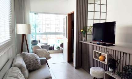 Imperdível: Casa à venda em Santos-SP, bairro Embaré, 2 quartos, 1 suíte, 1 sala, 1 banheiro, 1 vaga de garagem, 80m².