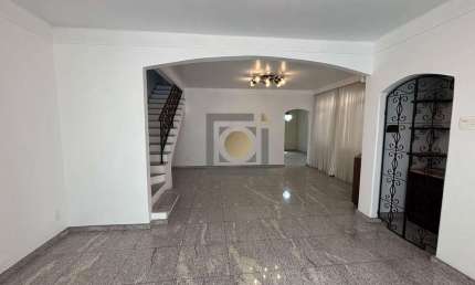 Casa com 3 quartos à venda na Rua Doutor Isidoro José Ribeiro Campos, 56, Ponta da Praia, Santos