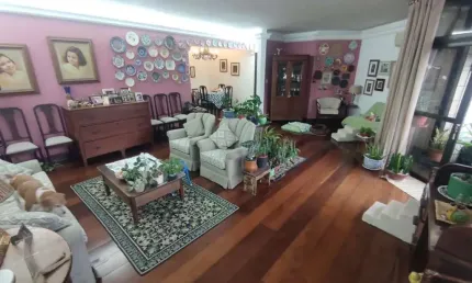 Luxuoso Apartamento de 4 Quartos na Pompéia, Santos-SP: 2 Suítes, 2 Salas, 4 Banheiros e 2 Vagas de Garagem! Agende sua visita!