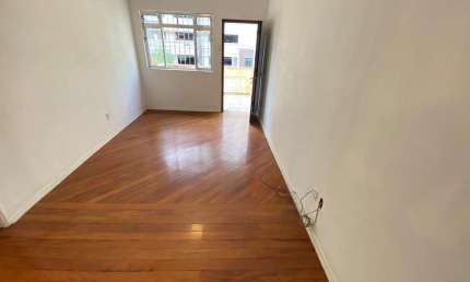 Residência à Venda em Santos-SP, no Bairro José Menino: 4 Quartos, 3 Salas, 4 Banheiros, 2 Vagas de Garagem, 247m².