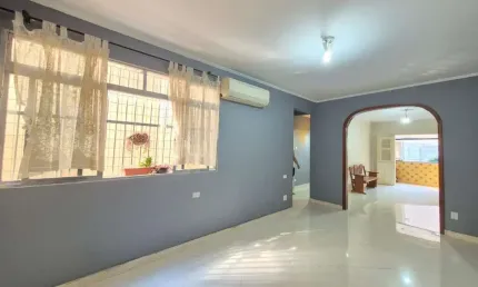 Imperdível Apartamento à Venda em Santos-SP, Ponta da Praia - 2 Quartos, 2 Salas, 1 Banheiro e 1 Vaga de Garagem - 120m².