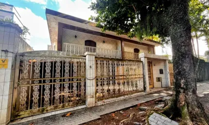 Terreno à venda na Rua André Vidal de Negreiros, 65, Ponta da Praia, Santos