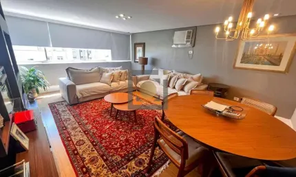 Apartamento de luxo à venda no Gonzaga, Santos-SP: 3 quartos, 1 suíte, 3 salas, 4 banheiros, 1 vaga, 137m². Venha conferir!