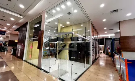Oportunidade Imperdível: Loja Comercial à Venda em Santos-SP, no Bairro Gonzaga, com 1 Sala e 29m² de Área