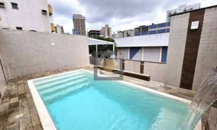 Imperdível oportunidade de investimento: Casa de alto padrão à venda em Santos-SP, José Menino. 4 quartos, 3 suítes, 1 sala, 5 banheiros, 5 vagas de garagem, 237m².