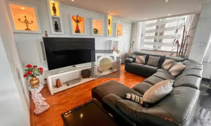 Apartamento à venda em Santos-SP, José Menino: 3 quartos, 1 suíte, 3 salas, 5 banheiros, 2 vagas, 215m². Imperdível!