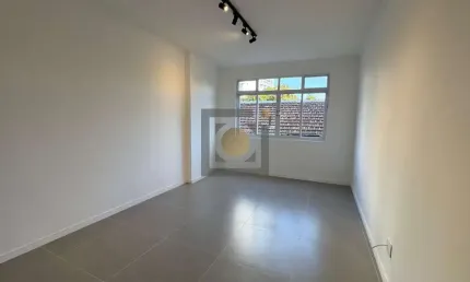 Apartamento à venda em santos-sp, encruzilhada, com 2 quartos, 1 sala, 1 banheiro, 1 vaga de garagem e 83,00 m² de área.