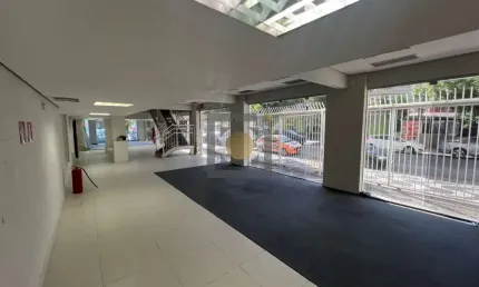 Comercial de alto padrão na encruzilhada, santos-sp: 496m², 4 banheiros, venda ou locação.