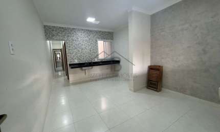 Excelente casa a venda no Veneza, 2 dormitórios sendo 1 suíte, garagem coberta. Valor abaixo do mercado! Ultima disponível! Aceita financiamento!