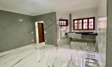 Imperdível Casa à venda em Indaiatuba-SP, Jardim Europa - 2 quartos, 2 suítes, 2 salas, 3 banheiros, 5 vagas, 140m2!