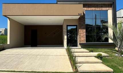 Imperdível casa em condomínio à venda em Indaiatuba-SP, no Residencial Evidências! 3 quartos, 3 suítes, 3 salas, 4 banheiros, 4 vagas de garagem, 205,00 m2. Venha conferir!