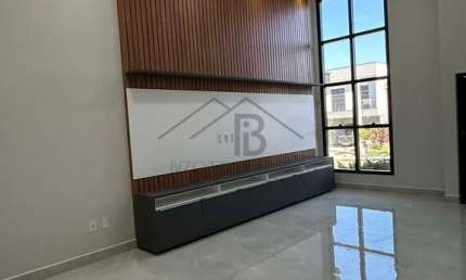 Casa no Condomínio Mantova em Indaiatuba-SP! 3 Suítes sendo 1 com closet! Casa rica em armários planejados! Pronta para morar. Agende sua visita!