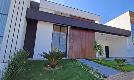 Casa de Luxo em Condomínio: 3 suítes, 2 salas, 4 banheiros, 4 vagas na cidade de Indaiatuba-SP, bairro Jardim Laguna.
