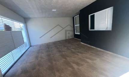 Belíssima casa jardim colonial Indaiatuba, 2 Dormitórios, 2 banheiros social, acabamento de primeira, ótima localização