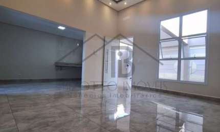 Imperdível! Casa à venda em Indaiatuba-SP, 3 quartos, 2 salas, 2 banheiros, 105m², no Jardim Bom Sucesso. Confira já!