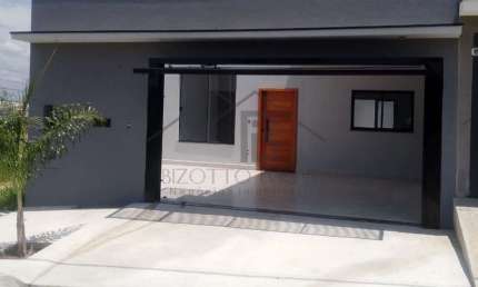 CASA A VENDA NO JARDIM SMART CITY EM INDAIATUBA COM 3 DORMITÓRIOS(1 SUÍTE) , PRIMEIRO BAIRRO INTELIGENTE DE SÃO PAULO, 2 MINUTOS DO PARQUE ECOLÓGICO.