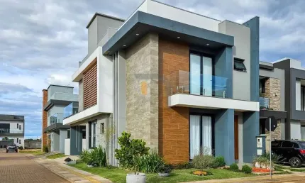Casa com 3 quartos à venda na Avenida Centenário, Centro, Gravataí
