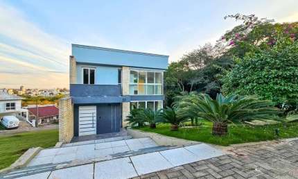 Casa com 4 quartos à venda na Rua Antônio Ramos, Villa Lucchesi, Gravataí