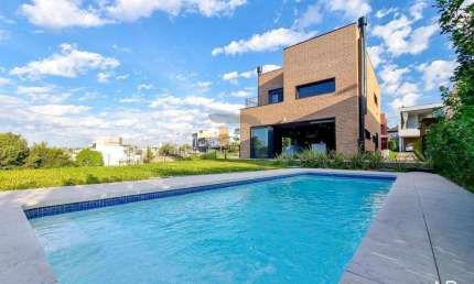 Casa com 1 quarto à venda na Rua Antônio Ramos, Villa Lucchesi, Gravataí
