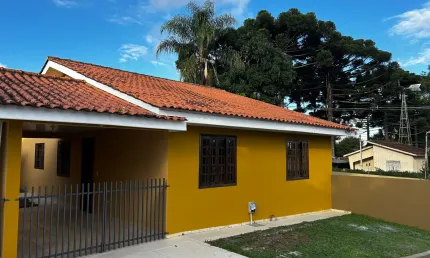 Casa em condomínio fechado com 3 quartos para alugar na Rua dos Dominicanos, 1285, Boa Vista, Curitiba