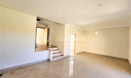 Casa em condomínio fechado com 3 quartos à venda na Rua José de Salles Pupo, S/Nº, Jardim Jurema, Valinhos, 197 m2 por R$ 800.000