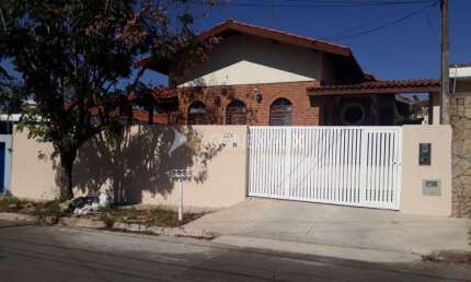 Casa com 3 quartos à venda na Rua Doutor Joaquim de Castro Tibiriçá, 238, Parque São Quirino, Campinas, 233 m2 por R$ 650.000