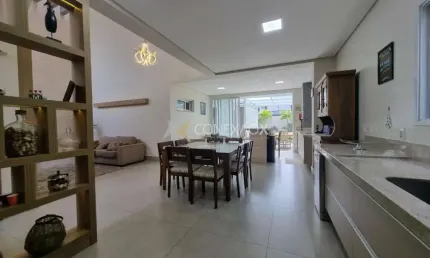 Casa em condomínio fechado com 4 quartos à venda na Avenida Luíz Rogério Heinzl, s/n, Swiss Park, Campinas, 217 m2 por R$ 2.100.000