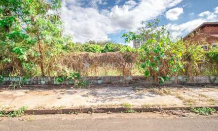 Terreno à venda no Jardim das Paineiras, Campinas  por R$ 226.000