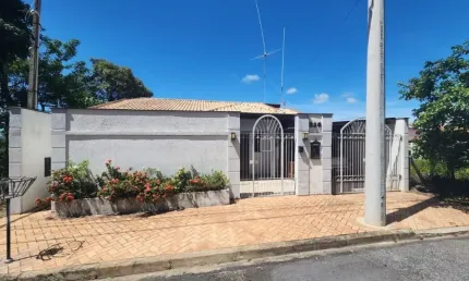 Linda casa em Aguas de Lindóia com uma vista inesquecível.