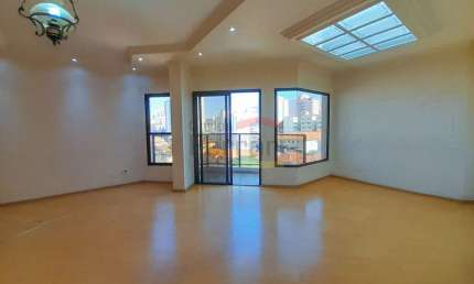 Apartamento á venda na Vila Paulicéia- 3 suites e 2 vagas reformado