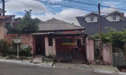 Terreno com 3 casas  - Bairro Vila Amélia -Coxo - Zona Norte
