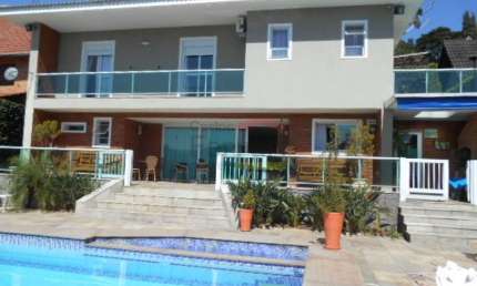 Sobrado alto pradrão à venda no Horto Florestal - Mansão