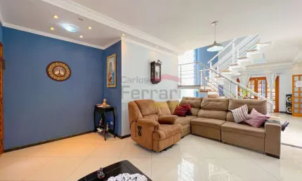 CASA A VENDA  JARDIM FLROESTA/ TREMEMBÉ, 3 SUÍTES, 10 VAGAS, QUINTAL E CHURRASQUEIRA.