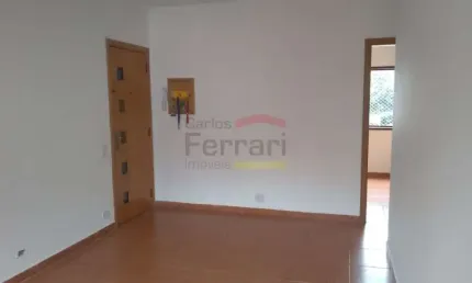 Apartamento á venda na Vila Albertina, com dois quartos e vaga de garagem