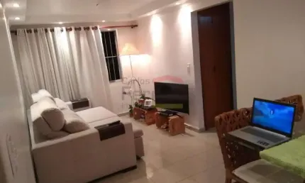 Apartamento à venda com 2 dormitórios, 1 vaga no Jardim Peri