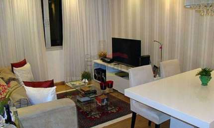 Apartamento a venda, Santa Terezinha, 03 dormitórios, 01 vaga, 02 banheiros, dep. empregada.
