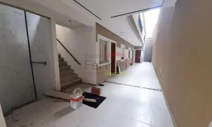 Apartamento novo, pronto pra morar, próximo do metro  700 metros, 2 dormitórios, quintal