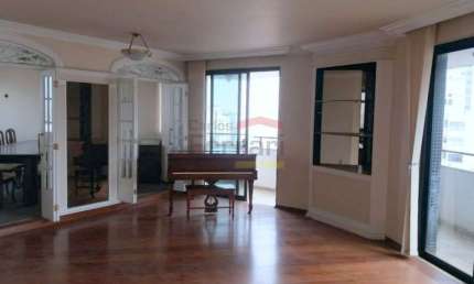 Apartamento Jardim Paulista 4 dormitórios, 2 suítes, 3 vagas. 255 m2. Metrô Brigadeiro.