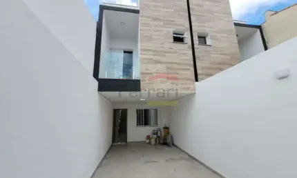 Sobrado com 3 Quartos e 3 banheiros à Venda, 149 m² por R$ 795.000