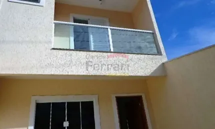 Sobrado novo à venda com 3 quartos, sendo 1 suíte, 1 vaga , Água Fria.