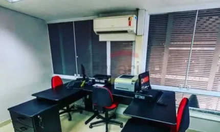 Prédio  à venda  240m²  com  galpão comercial com equipamentos!