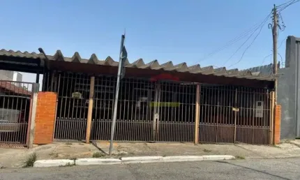 Casa Térrea  com 2 quartos, 4 Vagas - no Tremembé - Zona Norte