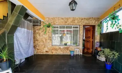 Terreno com 3 casas independentes - Vila Gustavo - ZN